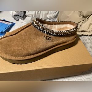 Ugg Tasman slipper